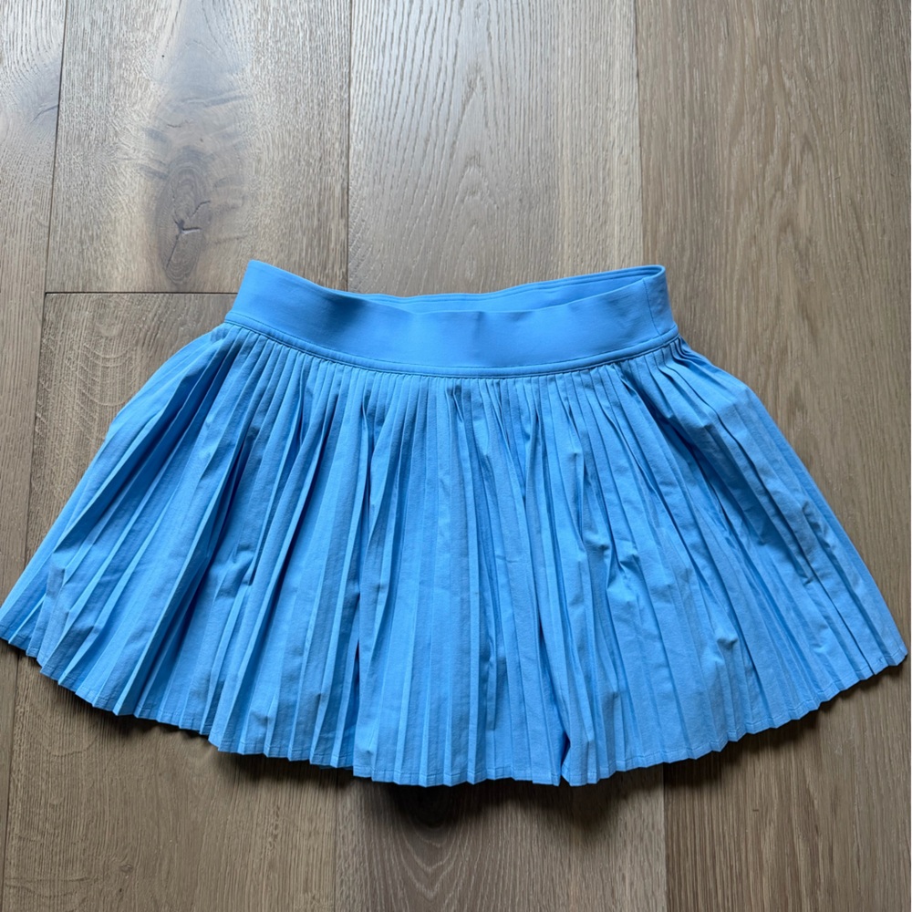 Lululemon Athletica Light Blue Pleated Skirt